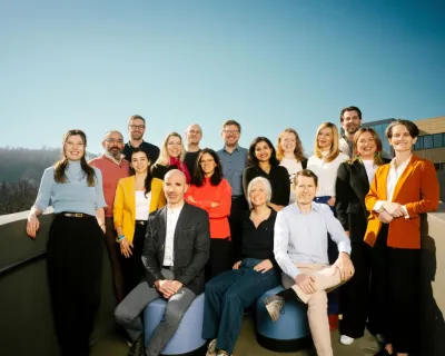 team picture of XISTA